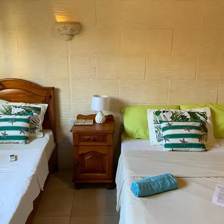 Tan Nanna Tropical With Spacious Pool Guest house