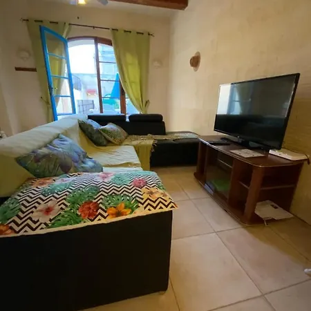 Tan Nanna Tropical With Spacious Pool *