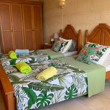 Affittacamere Tan Nanna Tropical With Spacious Pool Sannat