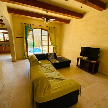 Tan Nanna Tropical With Spacious Pool Sannat