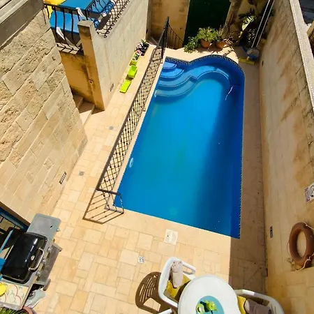 Tan Nanna Tropical With Spacious Pool Guest house Sannat