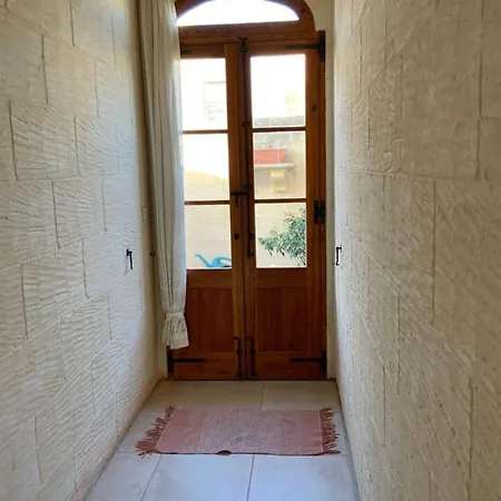Affittacamere Tan Nanna Tropical With Spacious Pool Sannat
