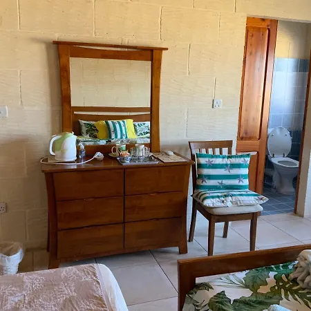 Tan Nanna Tropical With Spacious Pool Sannat