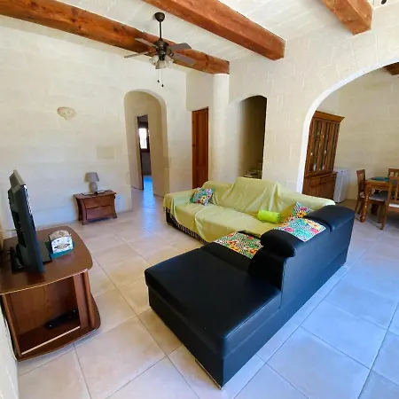 Affittacamere Tan Nanna Tropical With Spacious Pool Sannat