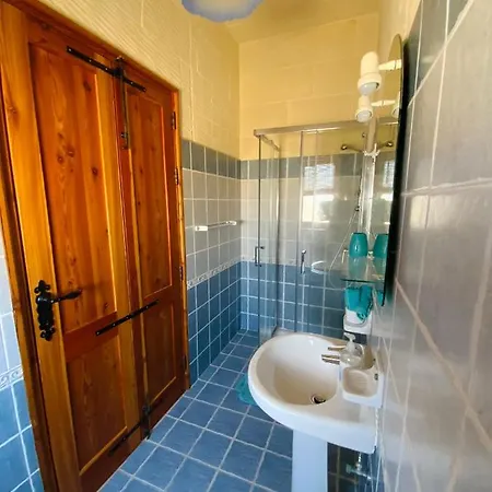 Affittacamere Tan Nanna Tropical With Spacious Pool Sannat