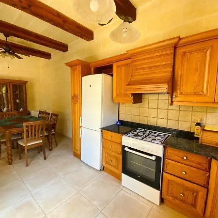 Tan Nanna Tropical With Spacious Pool Affittacamere *